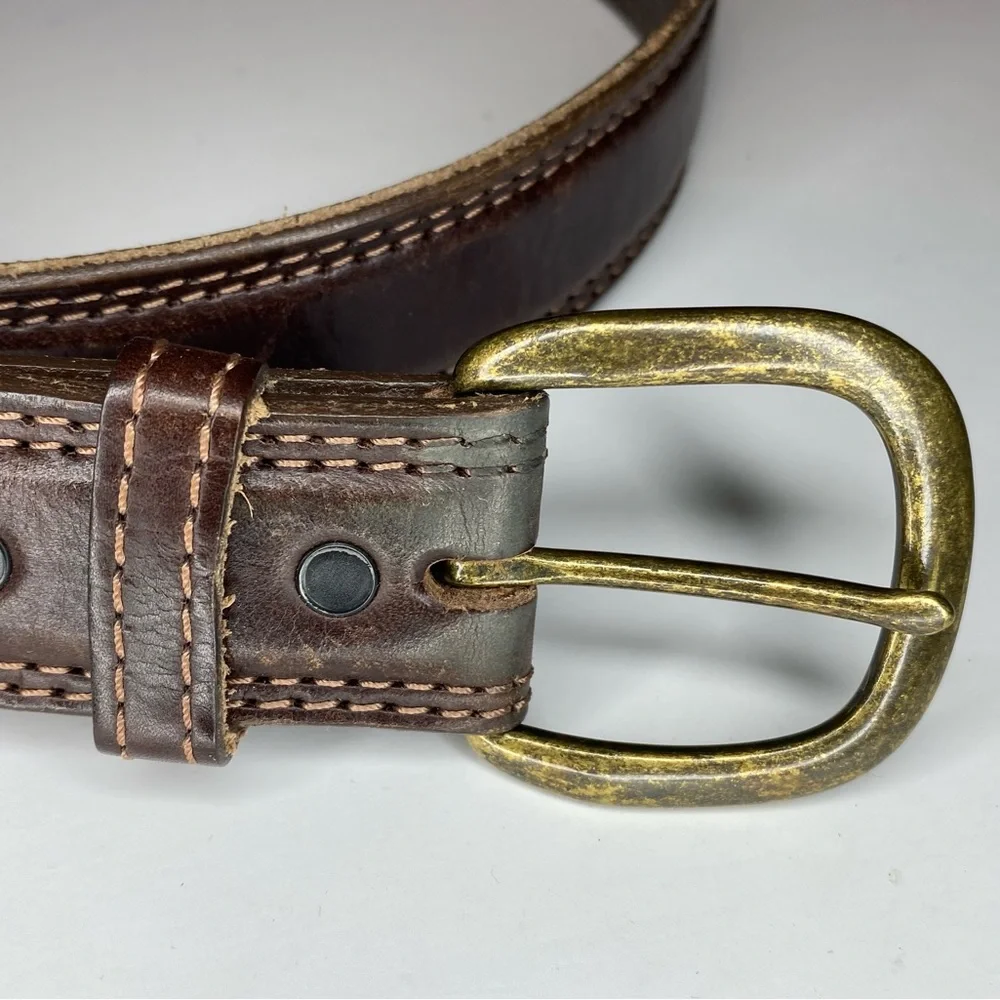 Leather details fast